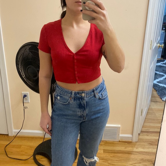 Shein Crop Top T-shirt - Picture 1 of 3